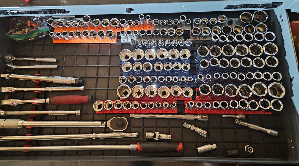 TrackTwist Sokkelholder V2 – Smart Opbevaring til 1/2" og 3/8" Sockets