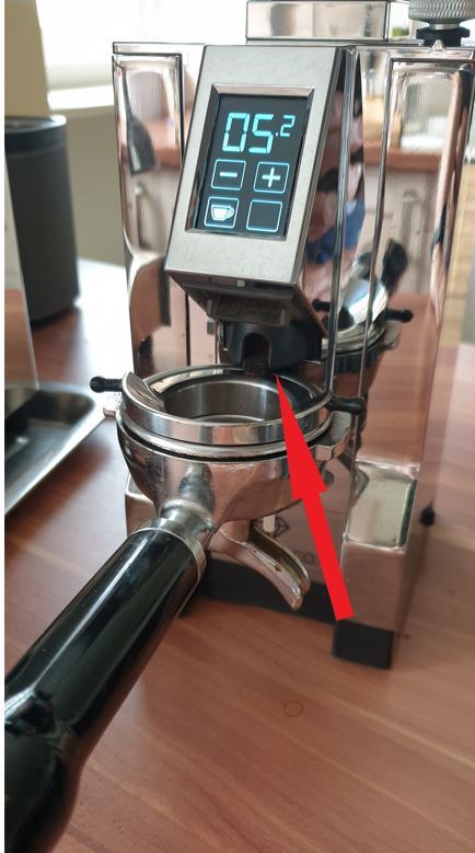 Modifieringar av Eureka Mignon portafilterhållare och tratt