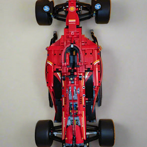 LEGO 42207 Ferrari SF-24 Väggfäste