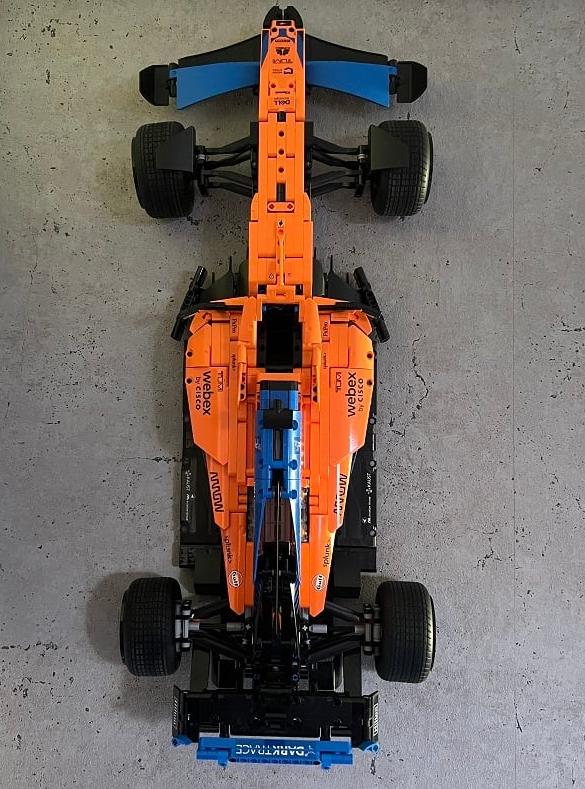 Vægmontering til LEGO McLaren Formula 1™ Race Car