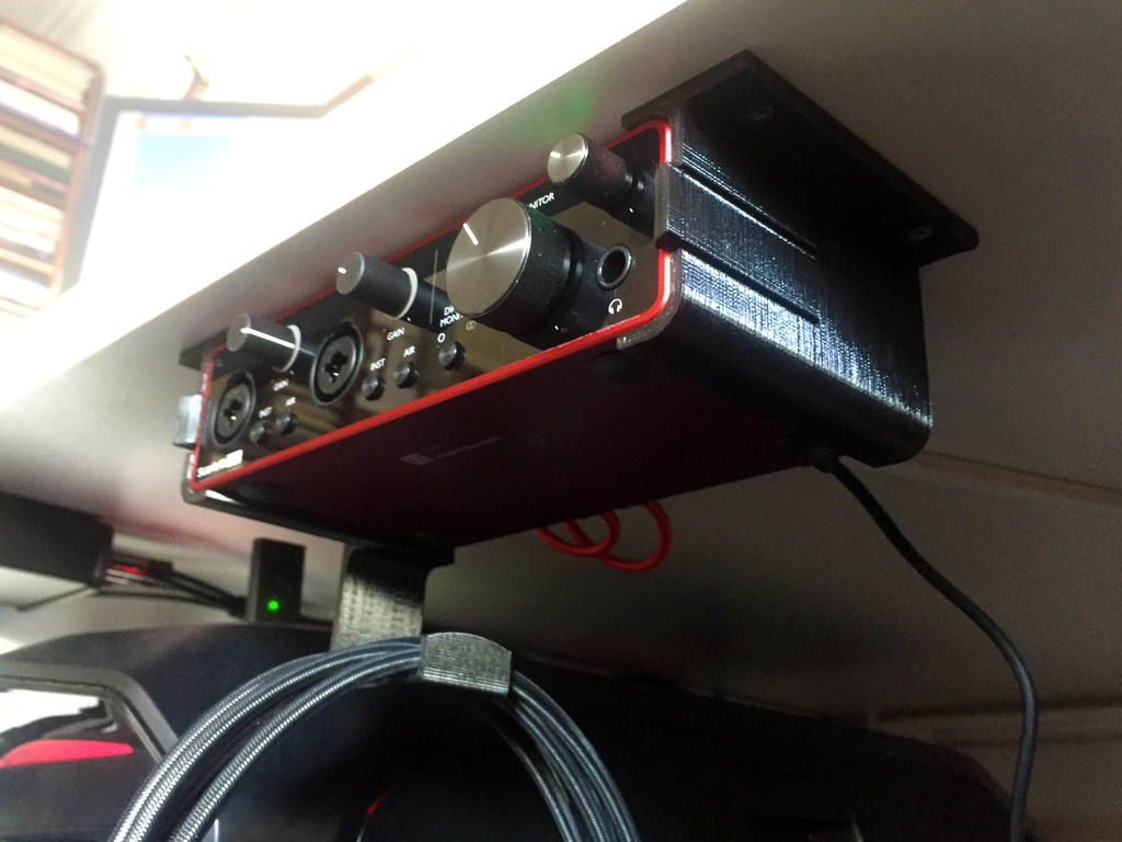 Focusrite Scarlett 2in2 3:e generationens fäste