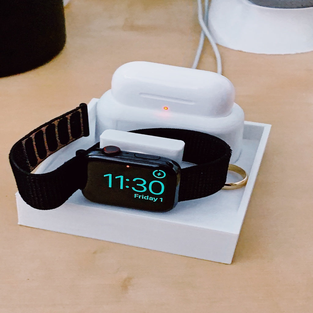 Dockningsstation för laddning av Airpods Pro och Apple Watch