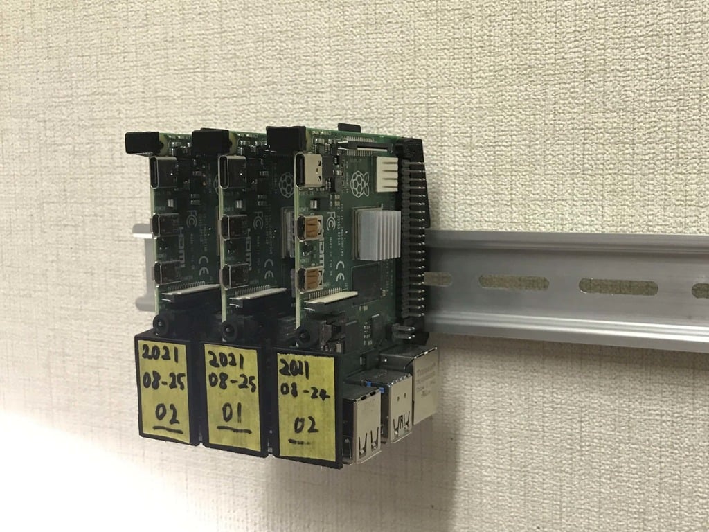DIN-skenas fäste för Raspberry Pi 3, 4, 5 (endast 3D-tryckta delar!)