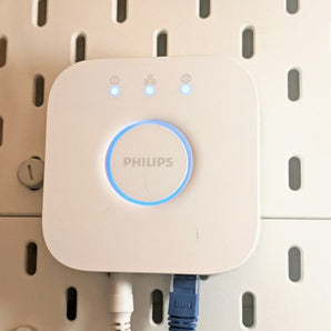 Philips Hue Hub v2.1 Skadis-fäste