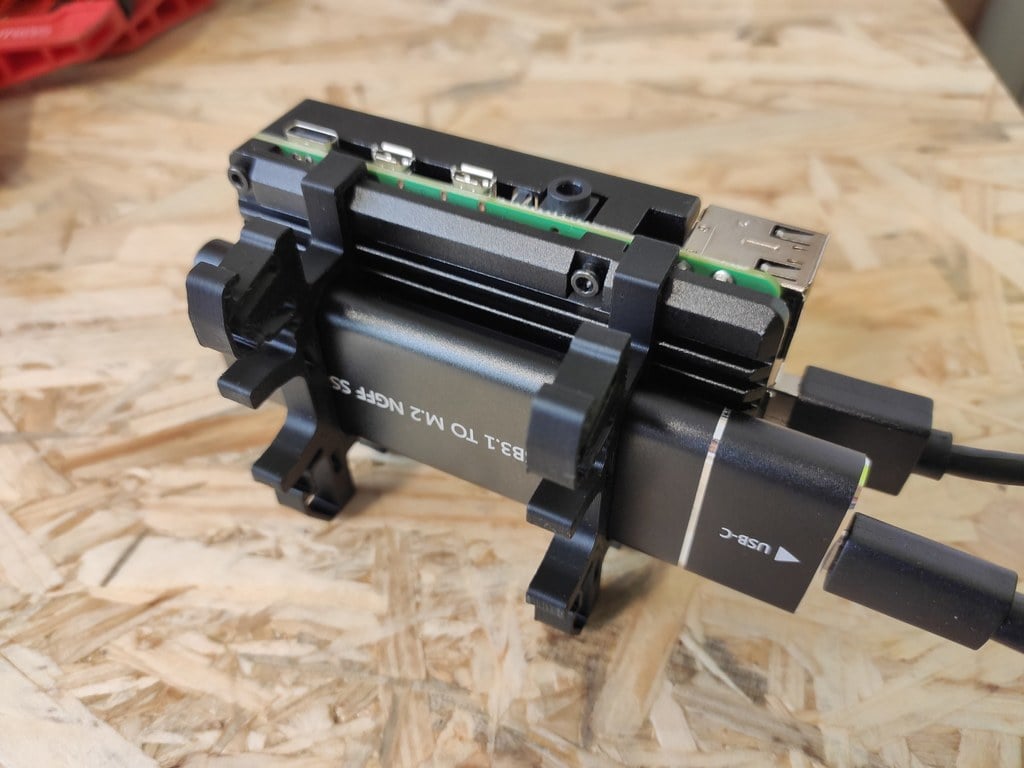 Raspberry Pi 4 Armor Case DIN Rail Mount