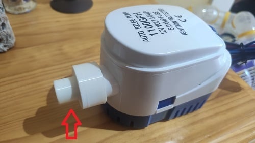 Reducerare för båtpumputlopp