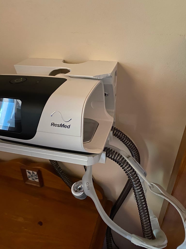 Väggmontering för Airsense 11 CPAP-apparat