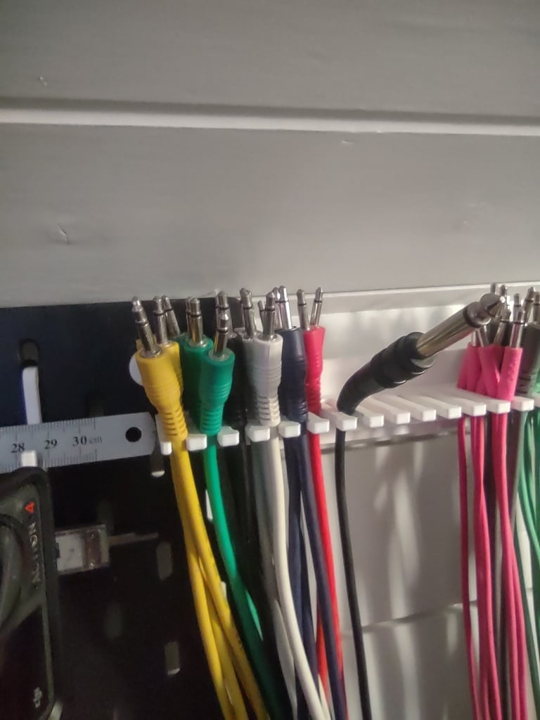 Skadis Eurorack Kabelhållare