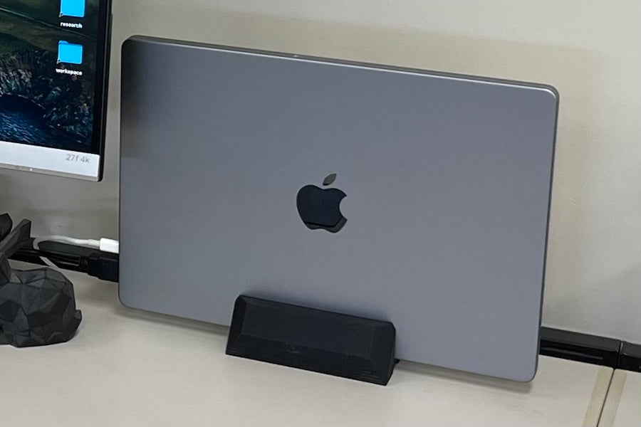 Vertikalt stativ för MacBook Pro 14-tum (2021) och andra bärbara datorer