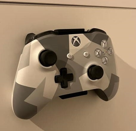 Väggfäste för Xbox One-kontroller