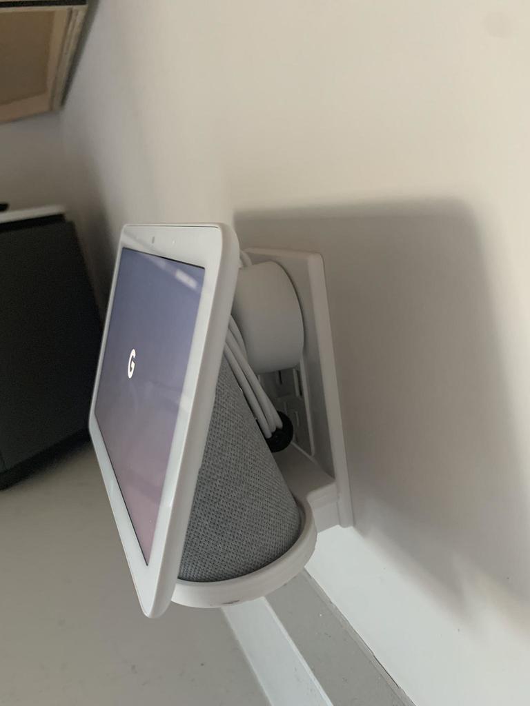 Google Nest Hub - Vægmontering med hylde til stikkontakt