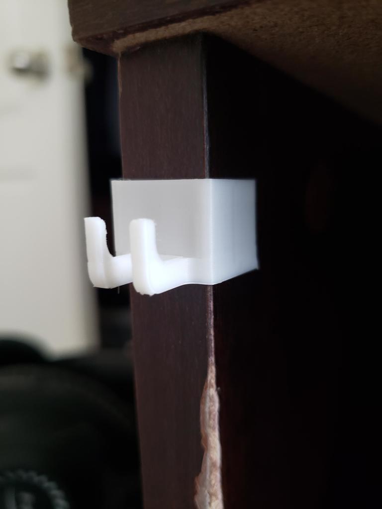 Kabelhållare för skrivbord - Organisera din Samsung USB C-laddare