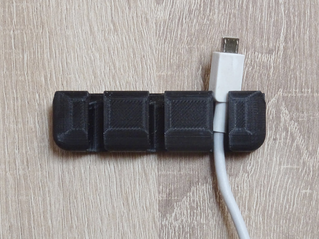 3 × USB-kabelhållare för montering med dubbelhäftande tejp