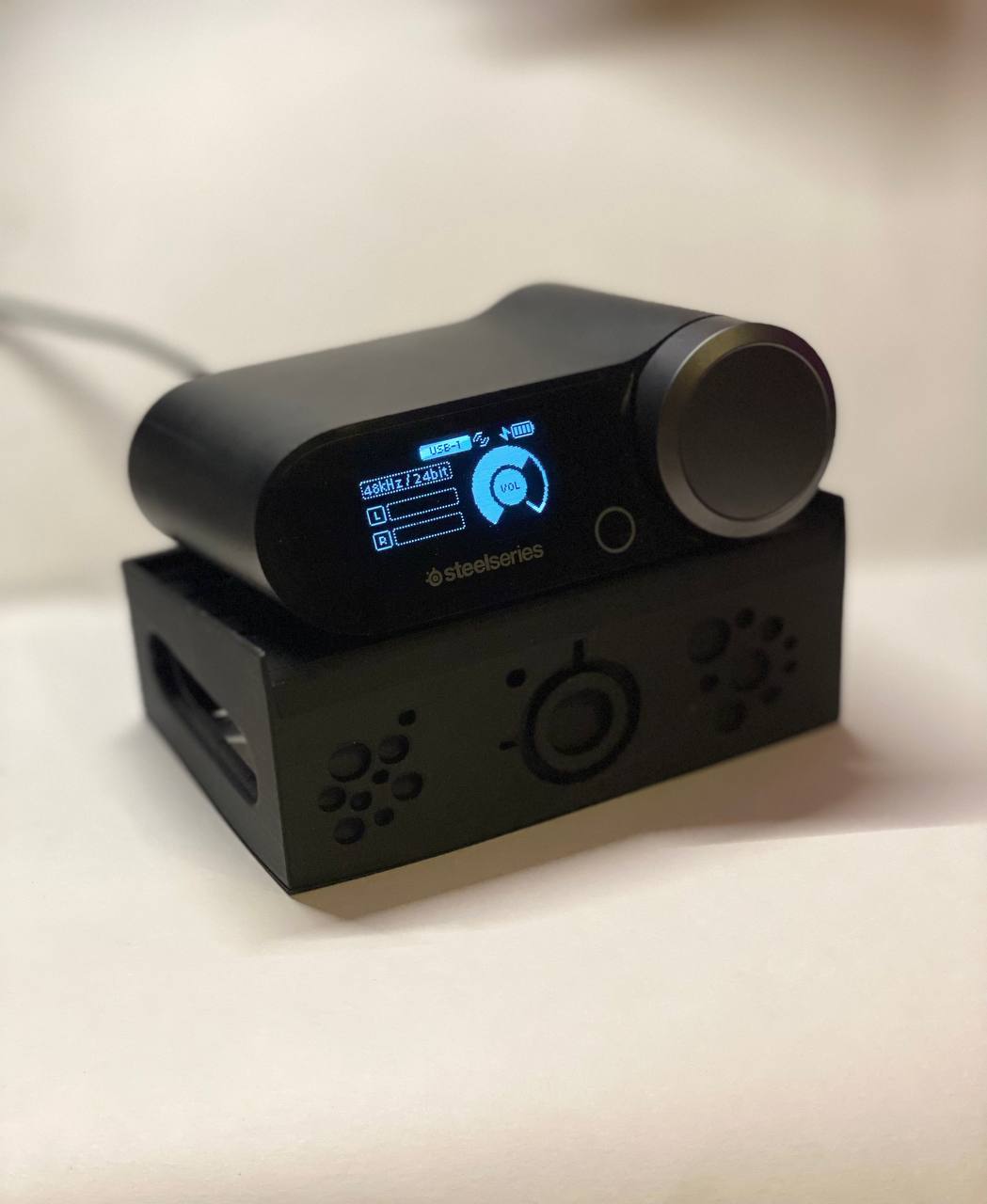 SteelSeries Arctis Nova Pro Wireless DAC Stand