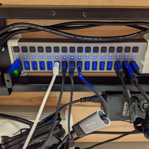 i-Tec Laddar USB-hubb Vägg-/bordsmontering