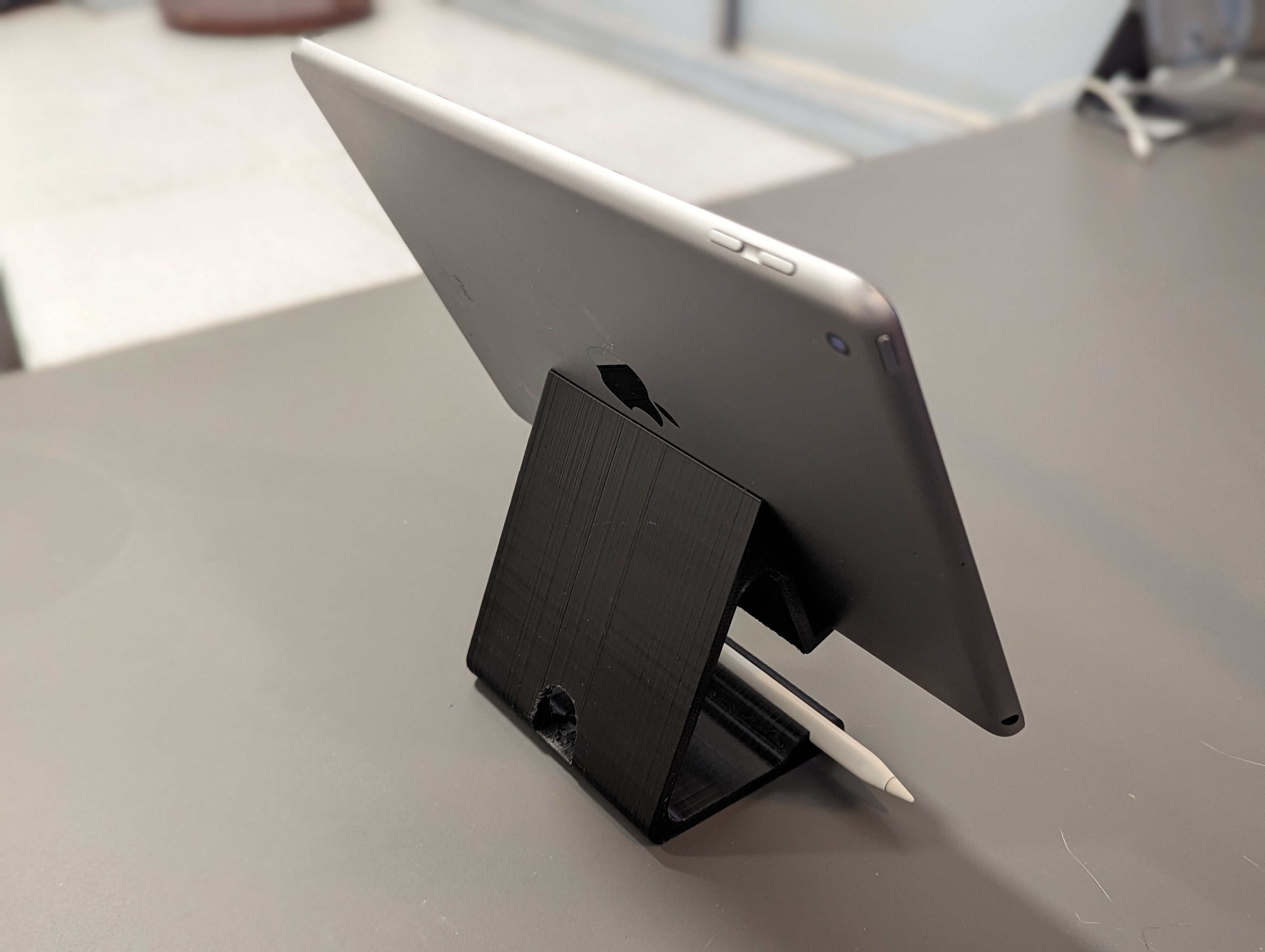 iPad &amp; Apple Pencil Stand för surfplattor och penna