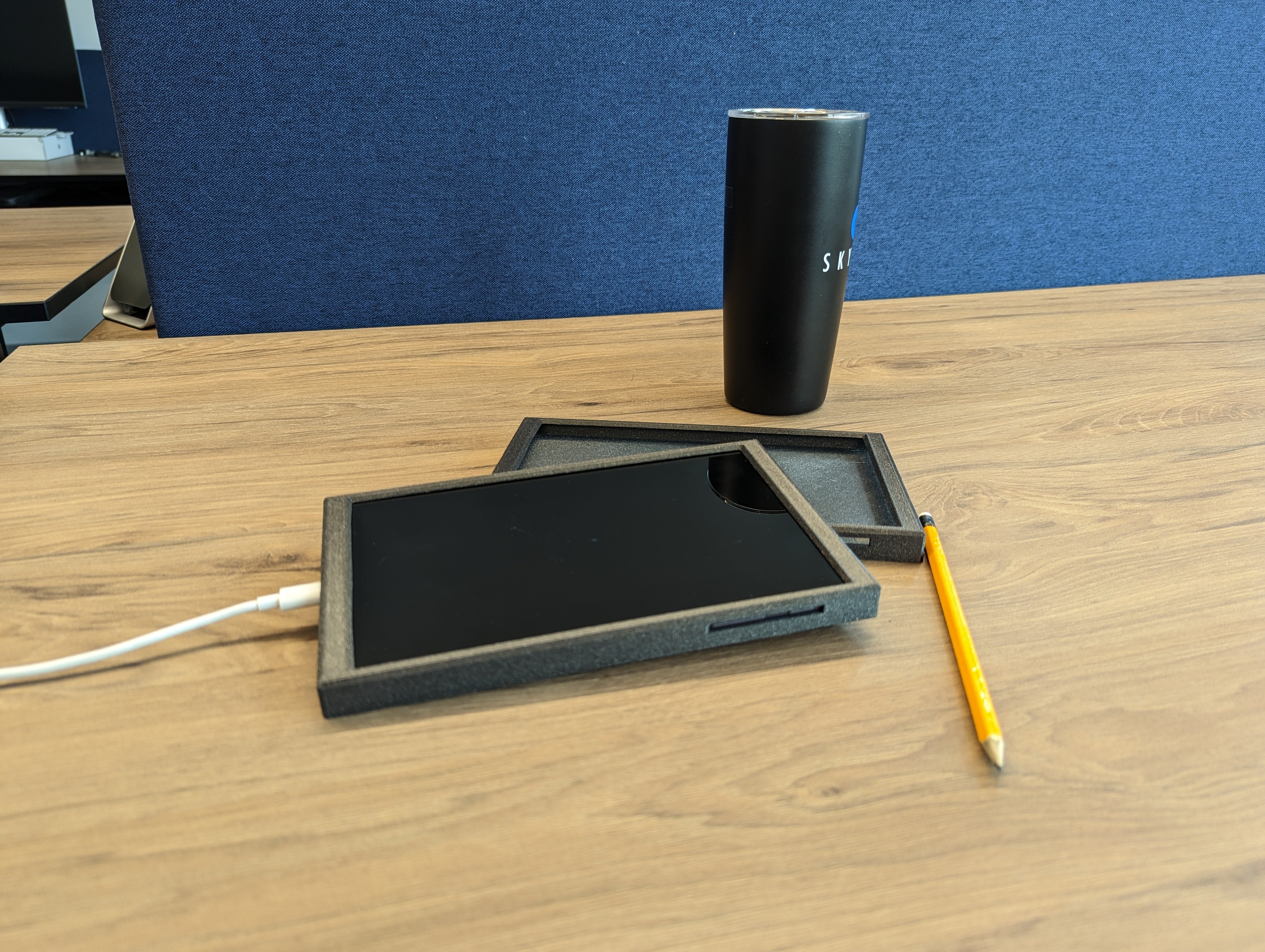 Samsung Galaxy Tab A7 Lite SM-T225 Tabletthållare för glasvägg
