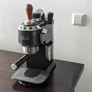 DeLonghi Dedica kopphållare och 51 mm verktygshållare (EC680/EC685)