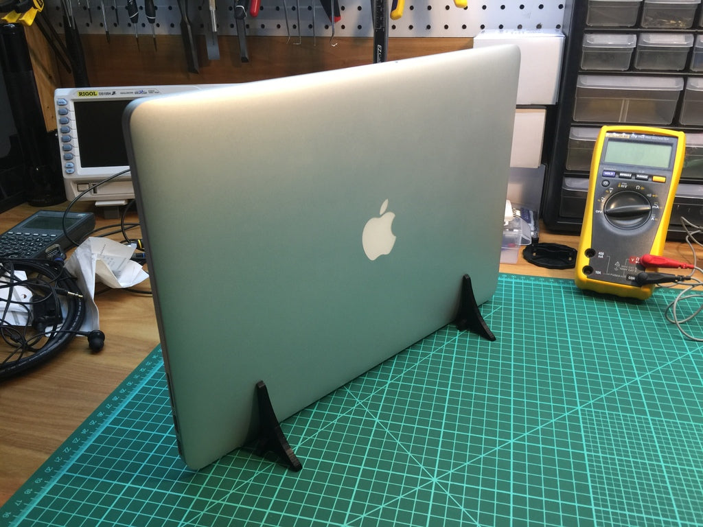 Vertikalt stativ för Macbook Pro 15" Retina