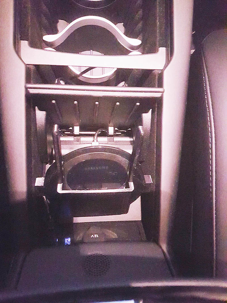 Tesla Model S Qi trådlös laddare hållare för Samsung