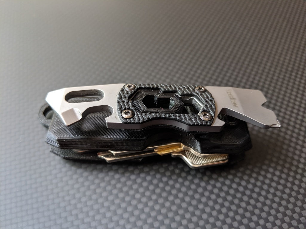 KeyThing - Hållare för nycklar och multiverktyg