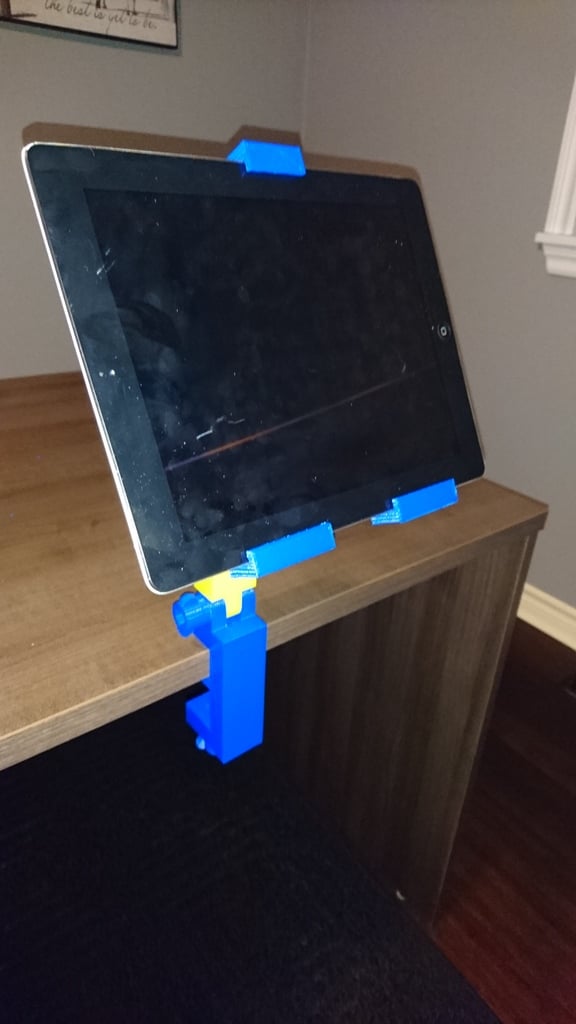 Justerbar iPad- och surfplattahållare eller väggfäste för löpband