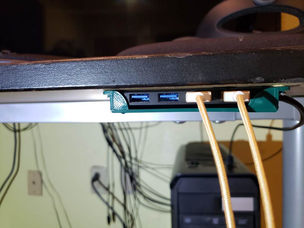 Under skrivbordsfäste för Lenovo 4-portars USB-hubb