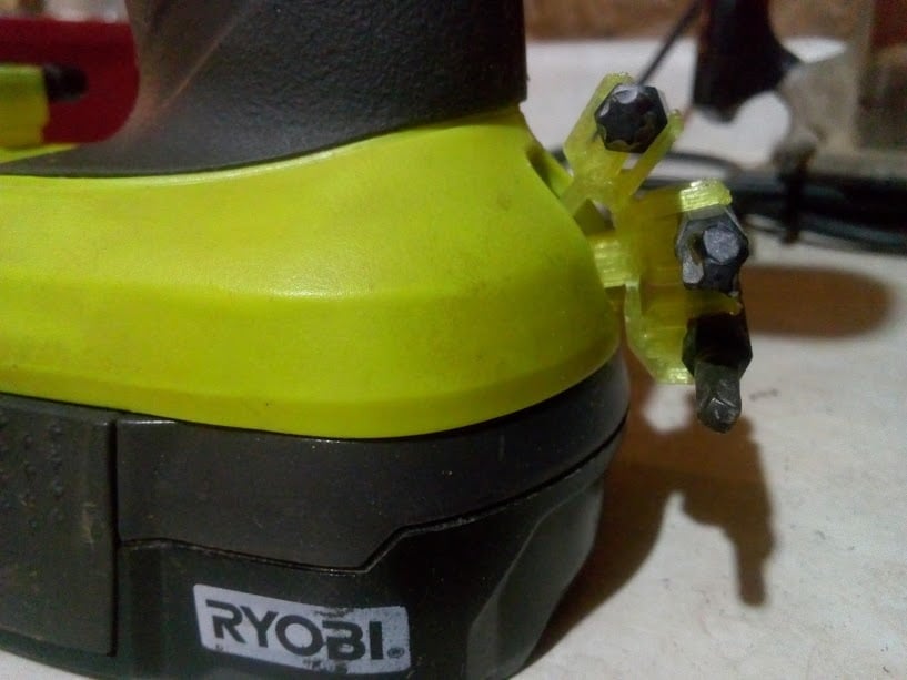 Ryobi One+ Rygghållare för slagborr och borr