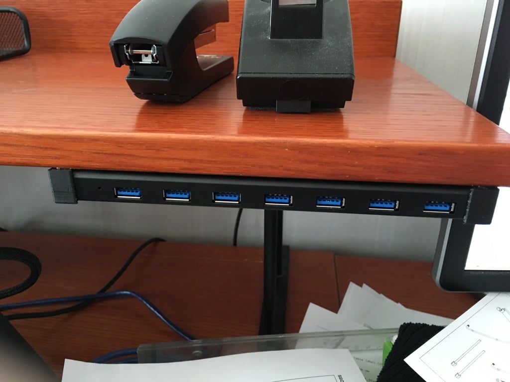 Deltaco USB-navfäste för montering under skrivbord