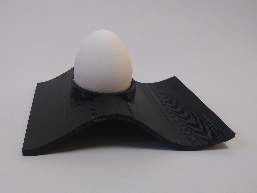 Vågformad äggkopp i modern design