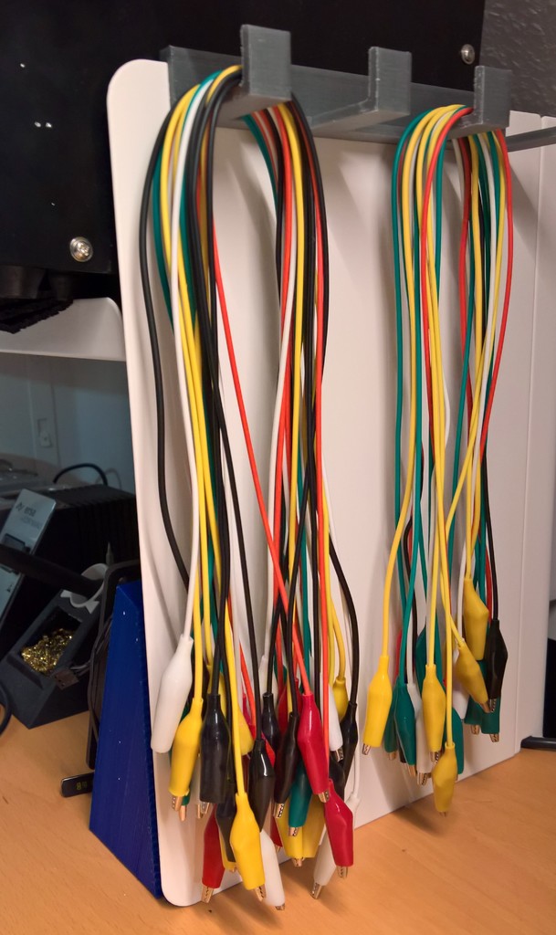 Kabelhållare till Ikea BEKANT