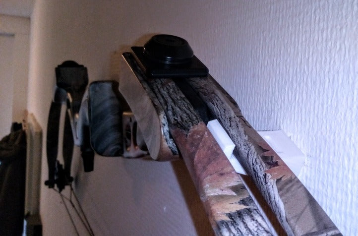 Universal väggfäste för recurve eller sammansatta bågar och Snapback Cap Edge