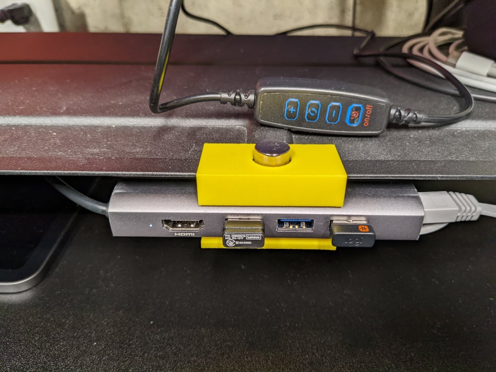 Anker Premium USB-C Hub Riser Clip med magnet