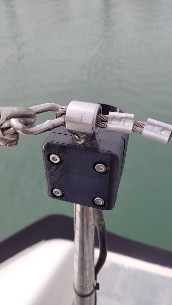 Lågprofil VHF-antennhållare för yachträcke