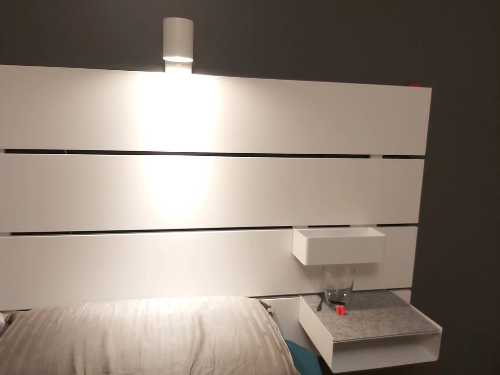 Friktionsfäste för Ikea Nymane Light på Nordli sänggavel