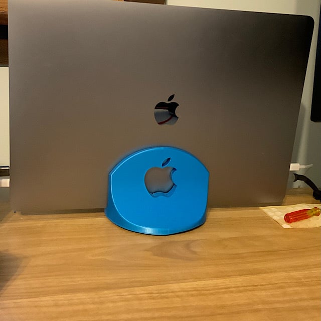Vertical Dock för MacBook Pro 2019