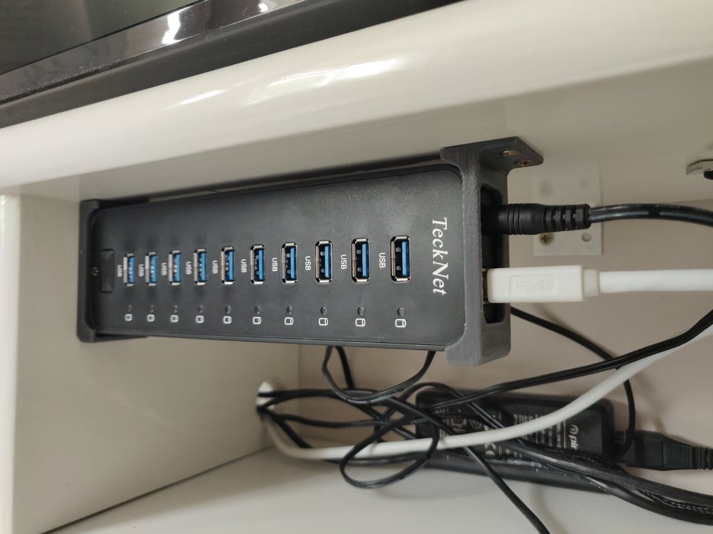 TeckNet 10-ports USB-hubb under skrivbordshållare