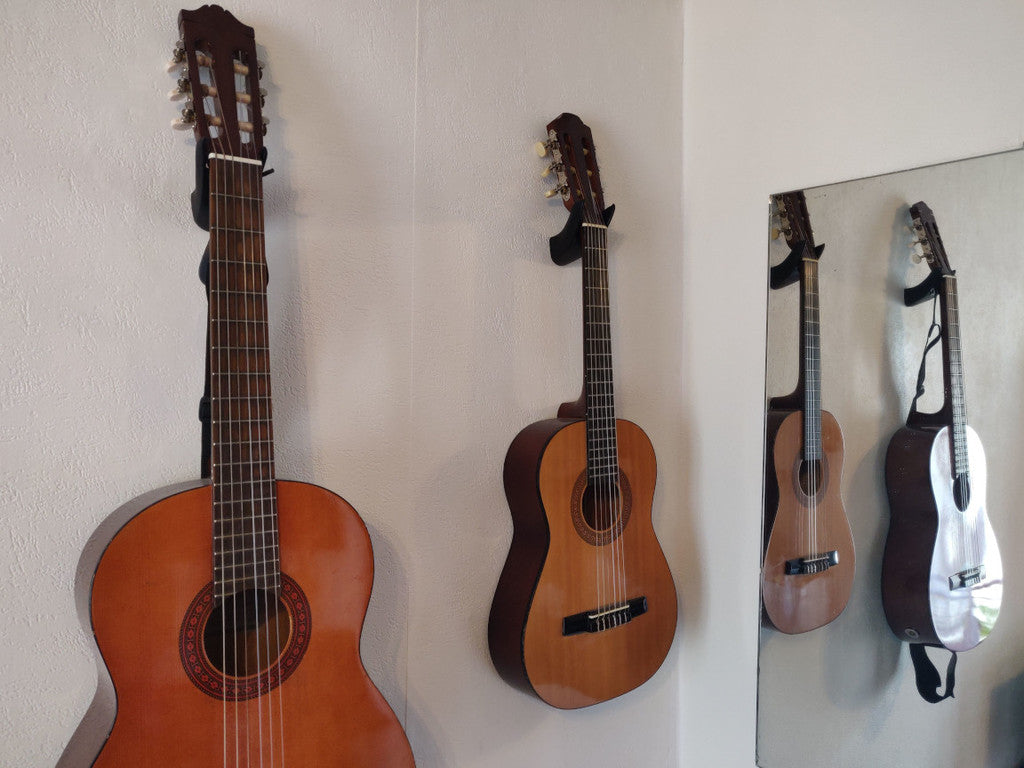 Guitar Wall Mount - Kompatibel med 3/4 och 4/4 klassiska gitarrer