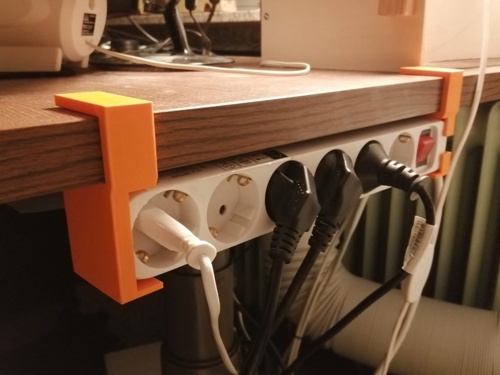 Skrivbordsfäste för förlängningssladd lämplig för IKEA Idasen