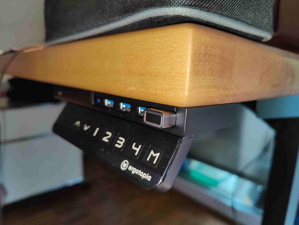 Under Desk Hörlurar / Audio Jack Extender och Anker USB 3.0 Hub Mount