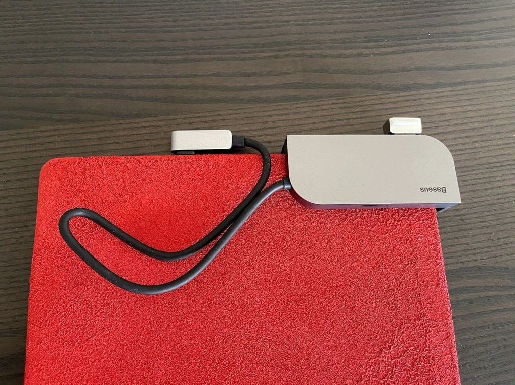 Baseus USB-C HUB Cable Organizer Clip