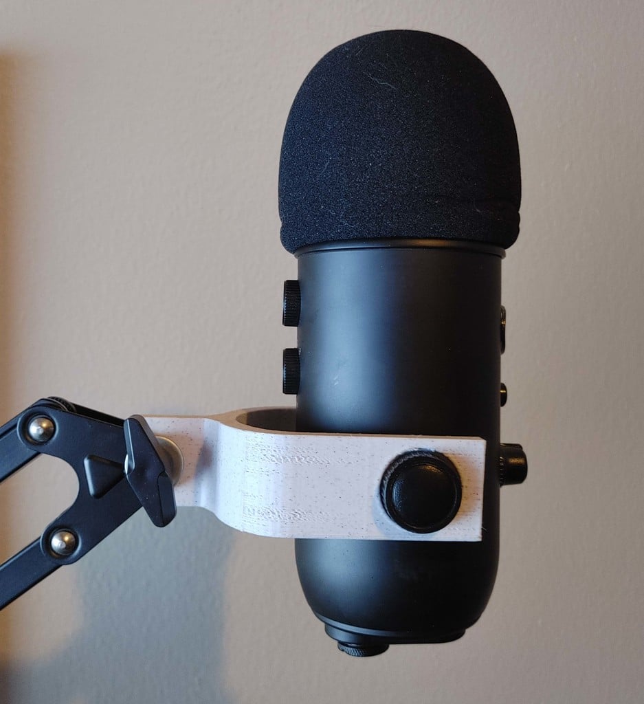 Fäste för Blue Yeti-mikrofon på skrivbordet