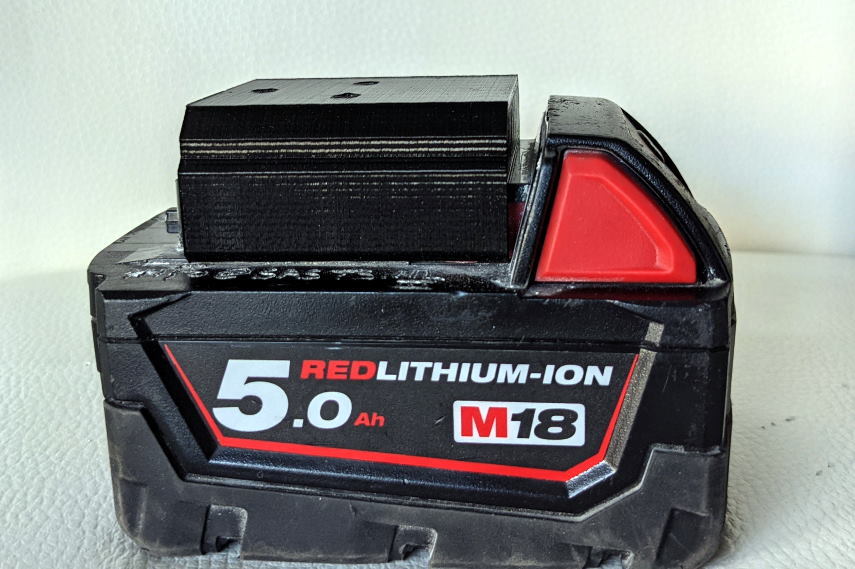 Batterihållare till Milwaukee M18