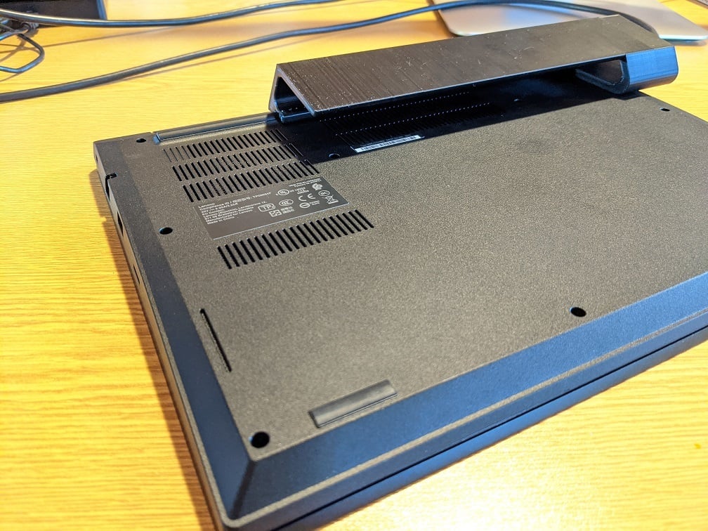 Lenovo Thinkpad E495 (E490) kan användas med DELL WD15 docka
