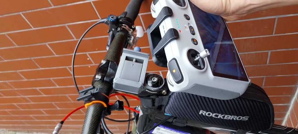 DJI RC Controller Hållare för Mini 3 PRO för MTB eller racercykel med Gopro Quadlock monteringsalternativ