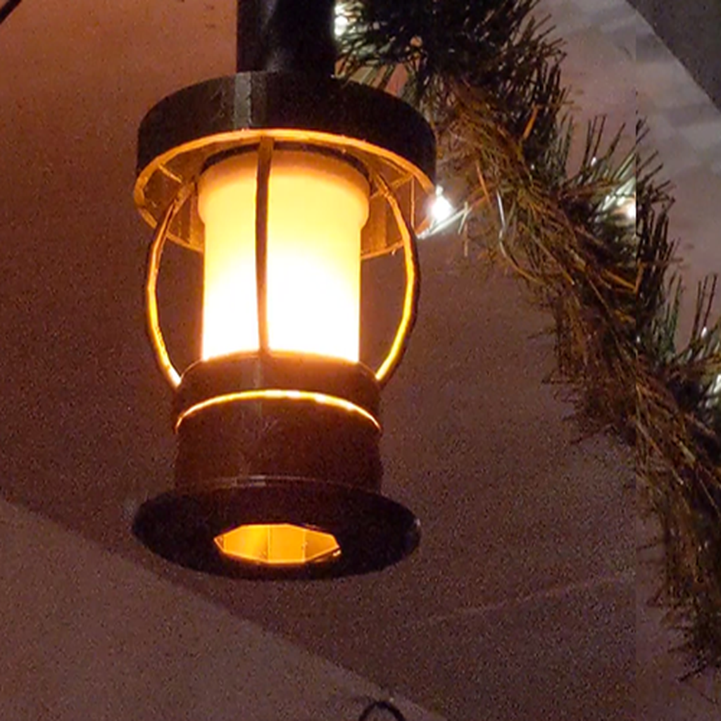 Jul LED Flame Bulb Lantern för utomhusdekoration